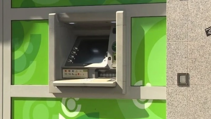 Bankomat OTP banky.