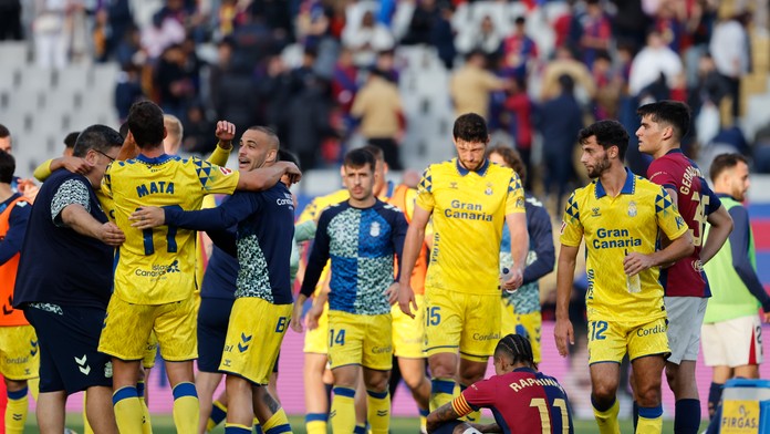 Ostrovný klub po 53 rokoch dobyl Barcelonu. Katalánci napriek sérii bez výhry vedú La Ligu