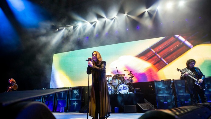 Na snímke spevák Ozzy Osbourne počas koncertu anglickej heavy metalovej legendy, skupiny Black Sabbath