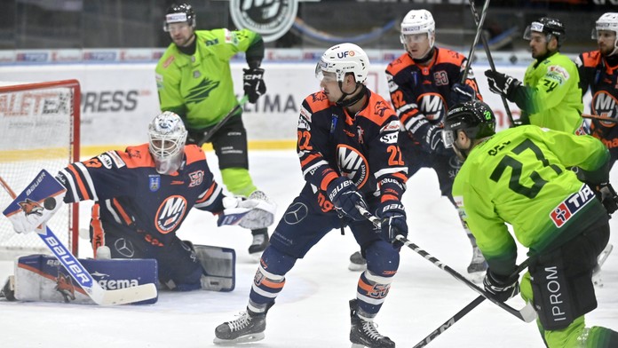 Extraliga: Úchvatná forma Žiliny pokračuje, Vlci dobyli aj Zemplín. Poprad si napravil chuť