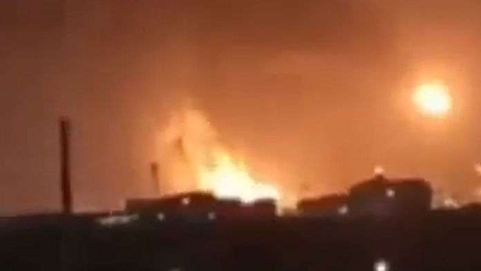 VIDEO: Izrael zasiahol najväčší petrochemický komplex v Iráne. Výbuch hlásili aj z Teheránu