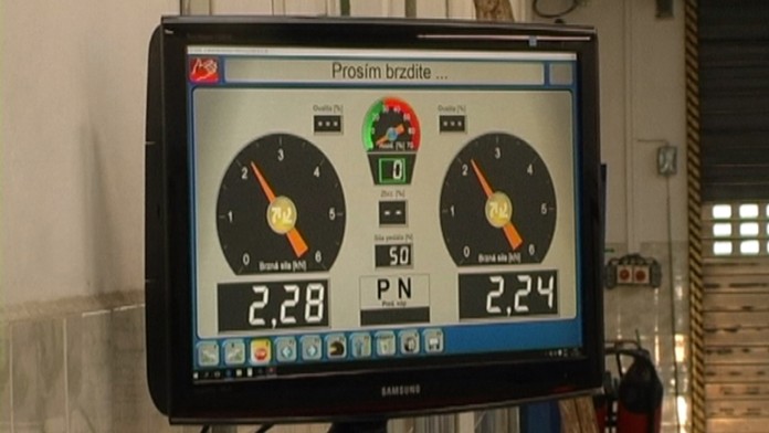 Záber na meranie účinnosti bŕzd na STK.