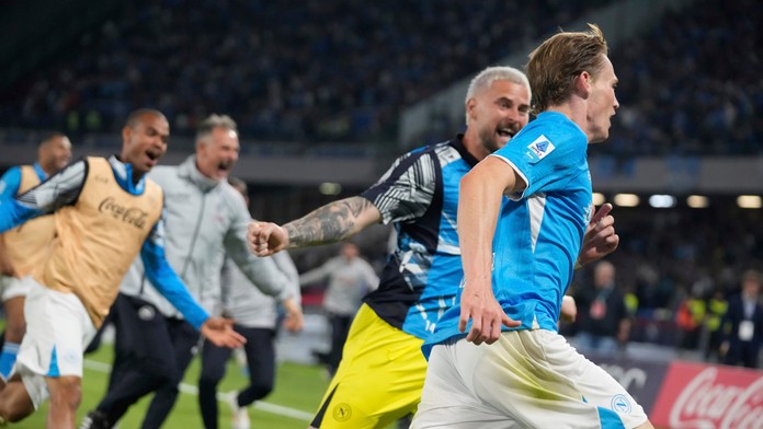 Lobotka oslavuje ďalší taliansky titul. Neapol zvládol na diaľku súboj s Interom a vypukla eufória