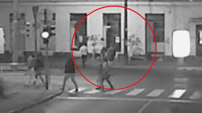 Bitka v centre Bratislavy, mladíkovi zlomili stavec.