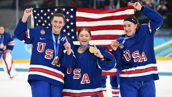 Reagujú olympijské víťazky na nemiestnu poznámku Donalda Trumpa? Americké hokejistky nenavštívia Biely dom