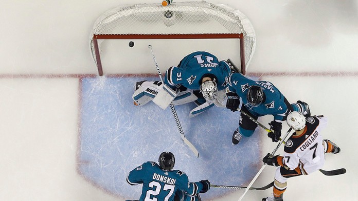 Sharks zdolali Anaheim aj vo štvrtom zápase.
