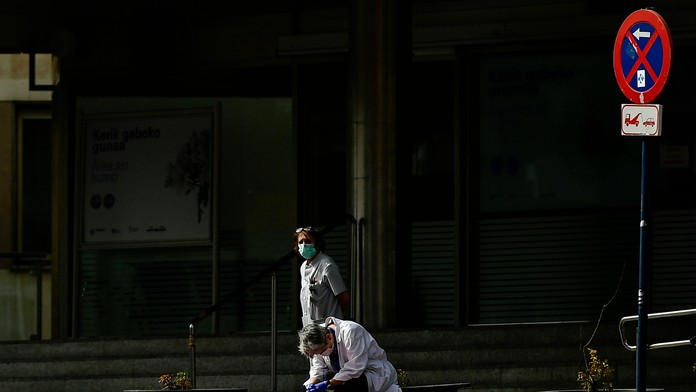 Armáda pomáha s koronavírusom v Španielsku