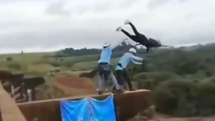 VIDEO: Zábery, z ktorých behá mráz po chrbte. Maria (†21) skočila bungee jumping, nezaistili ju lanom