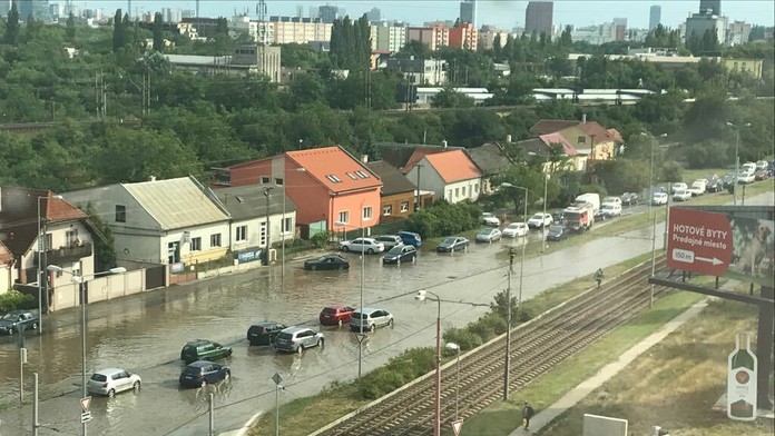 Záplava na Račianskej ulici
