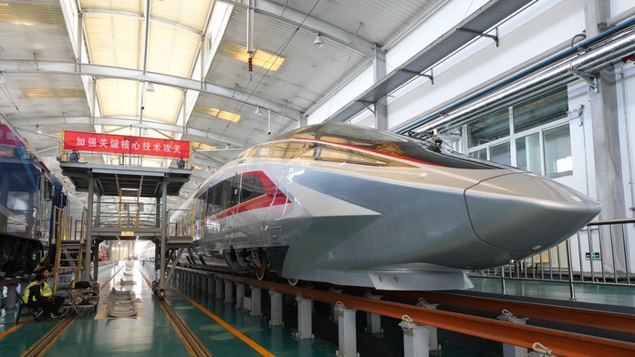 Formula medzi vlakmi: Čínsky maglev prepisuje históriu, z nuly na 800 km/h vystrelil za 5 sekúnd