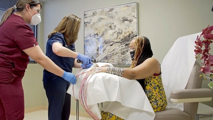 Ayanna Williamsová si nechala odpíliť nechty