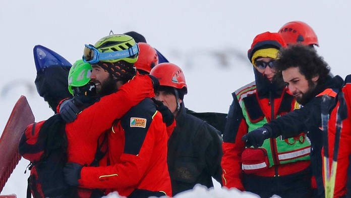 Záchranári, Talianko, vrtuľník, pád