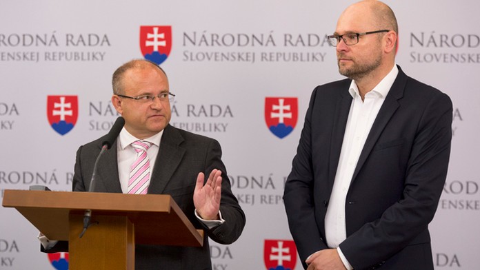 Predseda SaS Richard Sulík a podpredseda SaS Jozef Mihál.