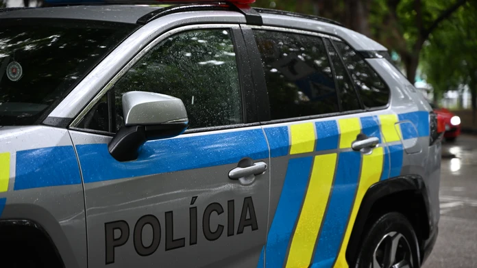 Telo muža (†42) našli priamo pred vchodom do zvolenskej nemocnice. Lekár nevylúčil cudzie zavinenie