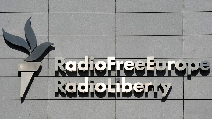 Peniaze z USA stále neprišli. Rádio Slobodná Európa posiela zamestnancov v Prahe na neplatenú dovolenku