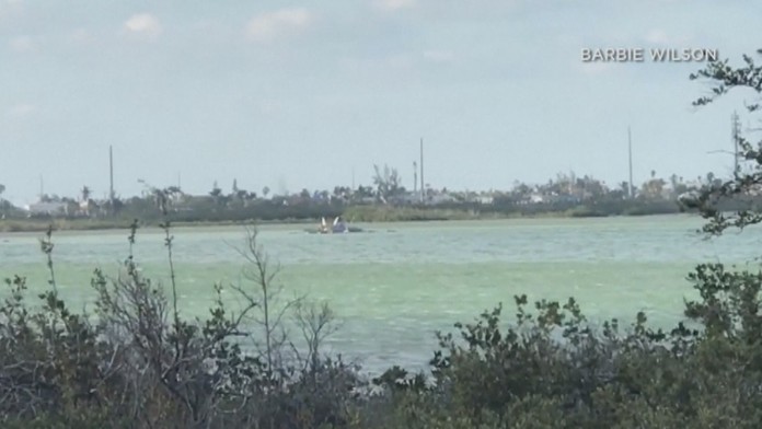 Pád stíhačky v USA