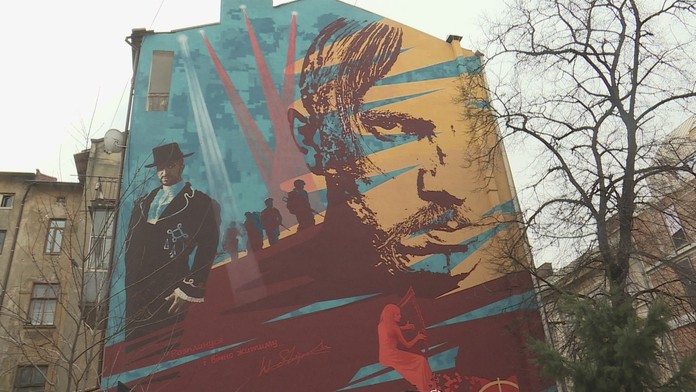 Namiesto zbraní použili štetec. V ukrajinskom Ľvove povzbudzuje ľudí pouličné umenie