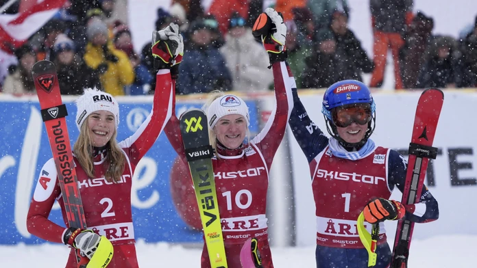 Truppeová bola po prvom kole šiesta, napokon oslavuje premiérový triumf. Shiffrinová trhla ďalší rekord