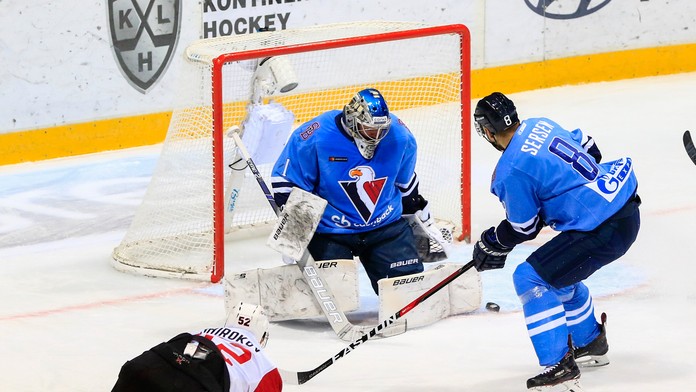 Zo zápasu Slovan Bratislava - Avangard Omsk.
