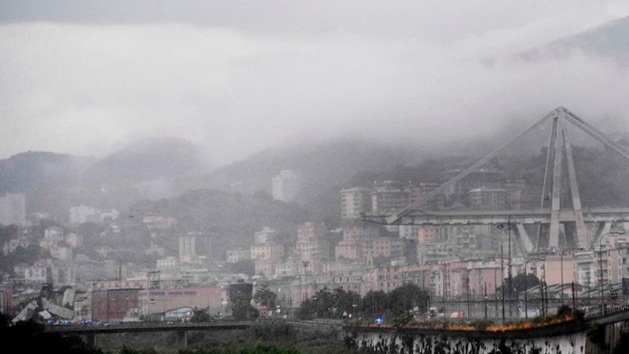 Zrútený most Morandi v Janove.