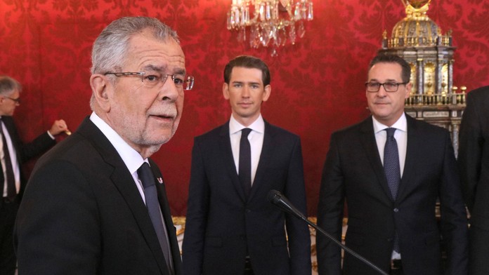 Tony na cestách spoznal priateľku Tatianu. 