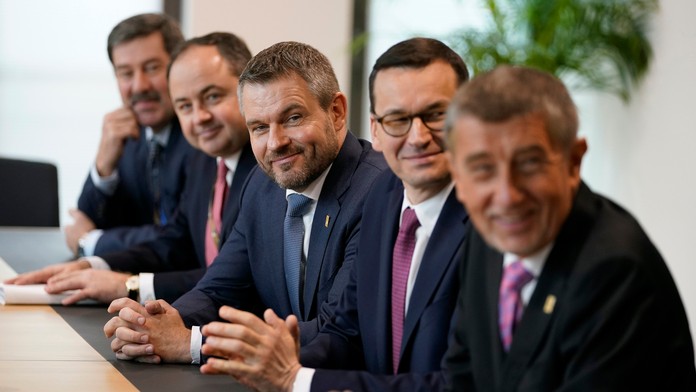 Chancellor Jhon z Brescie oslavuje gól proti Neapolu.