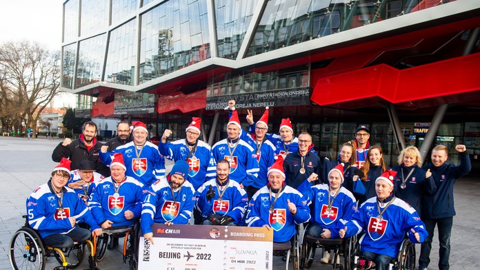 Na snímke reprezentácia Slovenska v parahokeji.