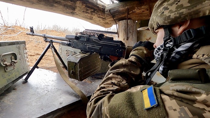 Pentagón: Ukrajinská armáda prechádza v niektorých oblastiach do protiútoku, Rusom dochádza jedlo