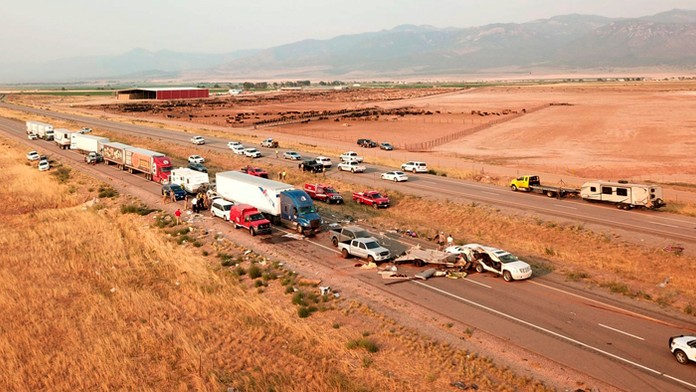 Hromadná havária počas piesočnej búrky neďaleko mesta Kanosh v americkom štáte Utah.