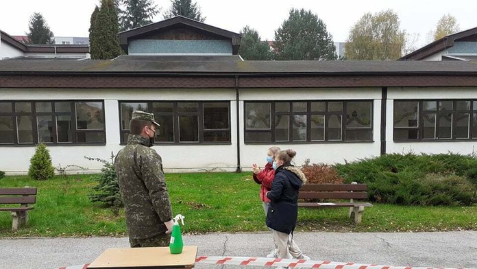 Vyhodnocovanie antigénových testov.