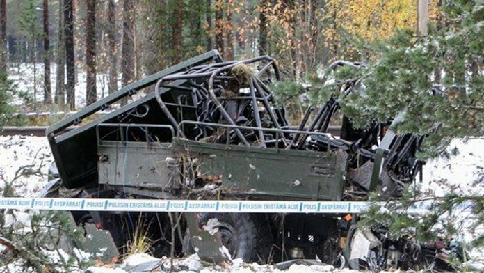 Boris Sádecký (Slovan) sa pripravuje na gólový blafák.