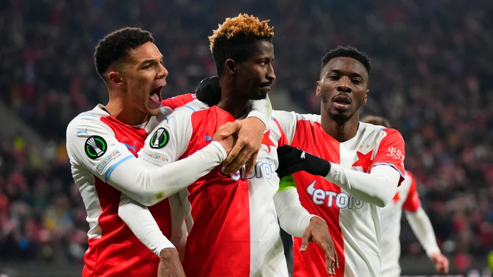 Slavia spravila rázny krok v boji o štvrťifinále Európskej konferenčnej ligy, doma s prehľadom zdolala Linz