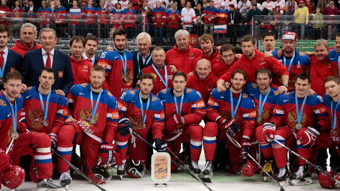 Ruská reprezentácia po zisku bronzovej medaily na domácich MS