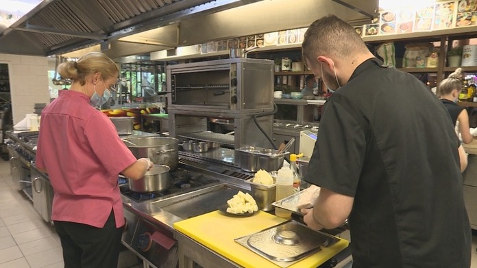 oteckovia sikana_markiza_sk_bez_loga.mp4