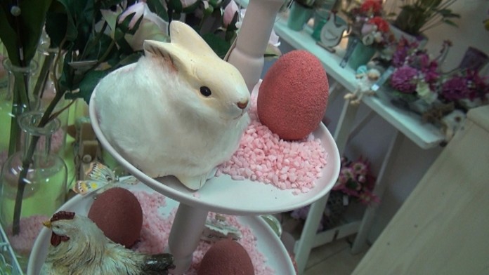 Aj takto by mohla vyzerať dekorácia na veľkonočný stôl.