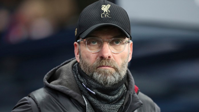 Andrew Robertson z Liverpoolu oslavuje gól na pôde Manchesteru City.