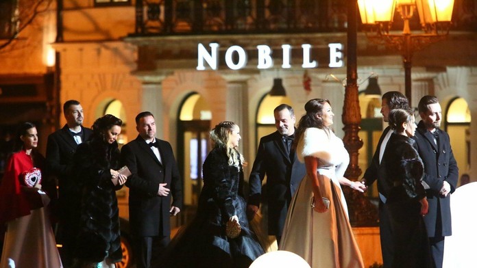 Puigdemont (vľavo) odcestoval z Belgicka do Dánska. 