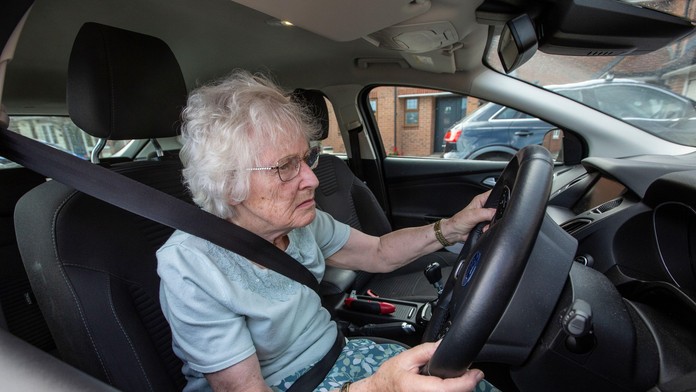 Jedno písmeno ju dostalo pred súd. Seniorku potrestali za preklep