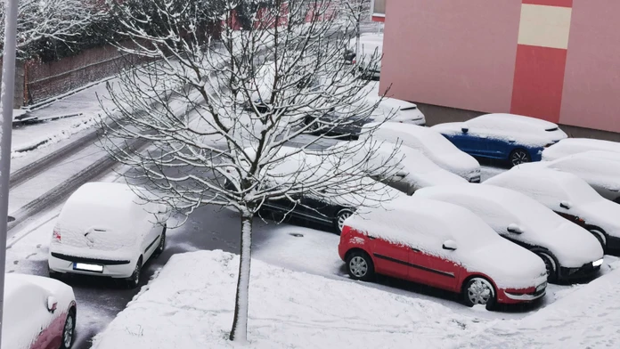 FOTO: Celé Slovensko zahalené do bielej pokrývky. Nasnežilo aj v nížinách
