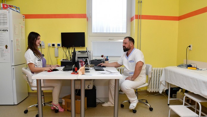 Ambulantné pohotovosti majú fungovať kratšie, poplatky sa majú zvýšiť