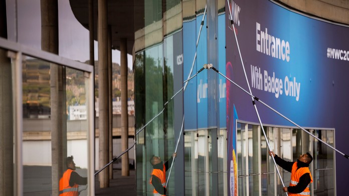 Na lodi v karanténe potvrdili ďalšie prípady koronavírusu.