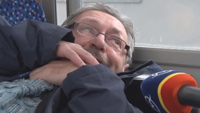 Cestujúci z vlaku, ktorý narazil do stromu na Liptove.