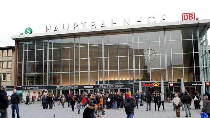 Viacero žien tvrdí, že ich počas silvestrovskej noci obťažovali