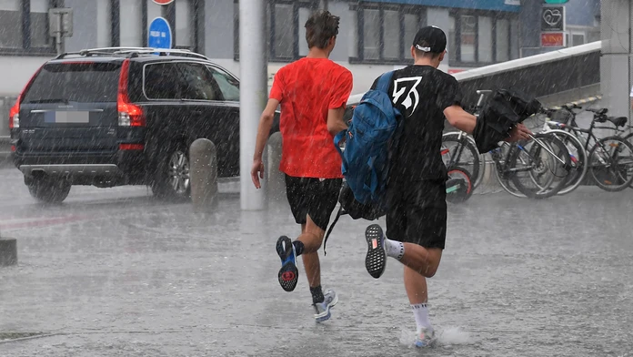 Meteorológovia varujú pred búrkami, v Michalovciach hrozí aj povodeň
