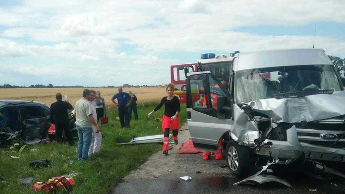 Nehoda za Rohovcami v smere na Kyselicu.