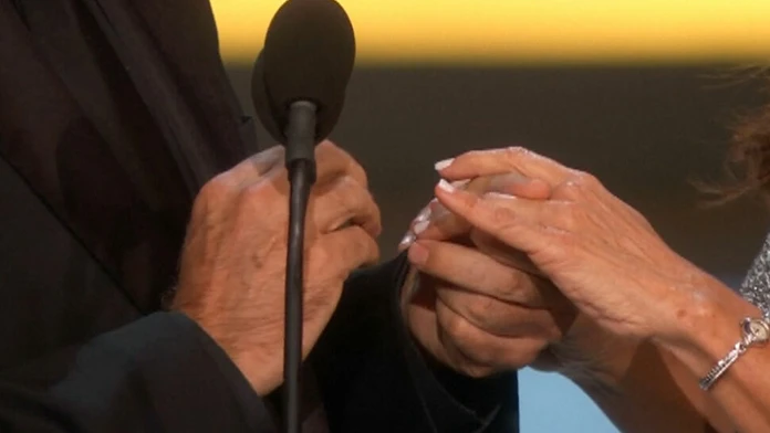 Žiadosť o ruku na Emmy Awards