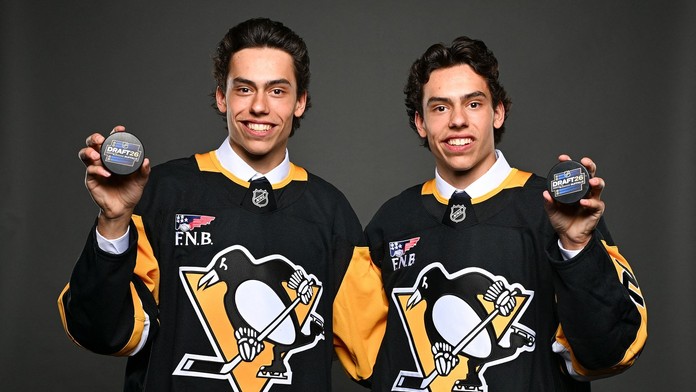 Zopakuje sa príbeh bratov Sedinovcov? Pittsburgh draftoval kanadské dvojičky: Vedeli sme, že šanca je malá