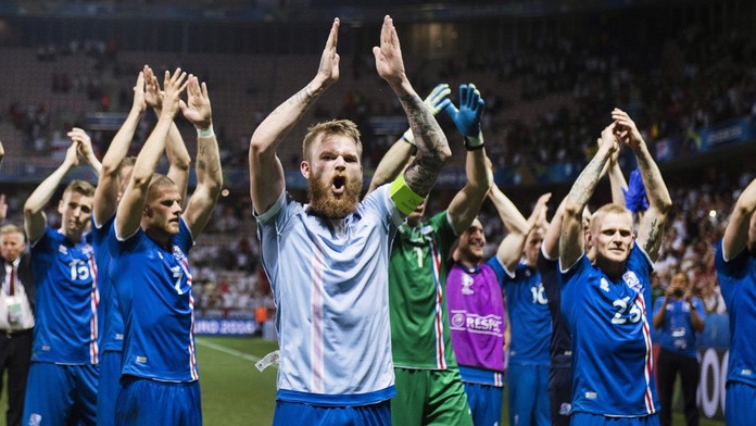 Vraj majú viac sopiek než hráčov. Island už neraz odpisovali a potom šokoval, teraz môže skaziť postupové oslavy Slovenska