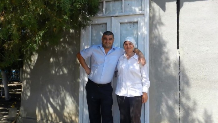 Prišli na Slovensko za prácou. Mizerná situácia ich donútila ísť domov.