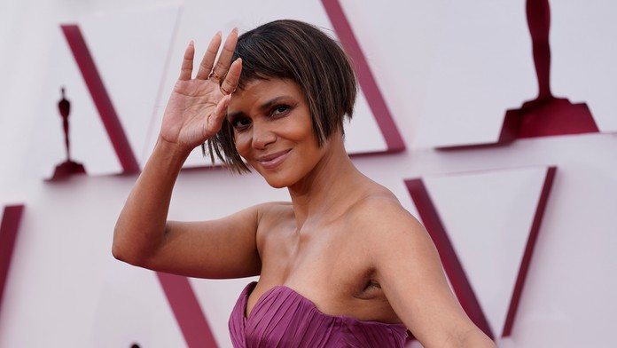 Halle Berry na 93. ročníku Oscarov